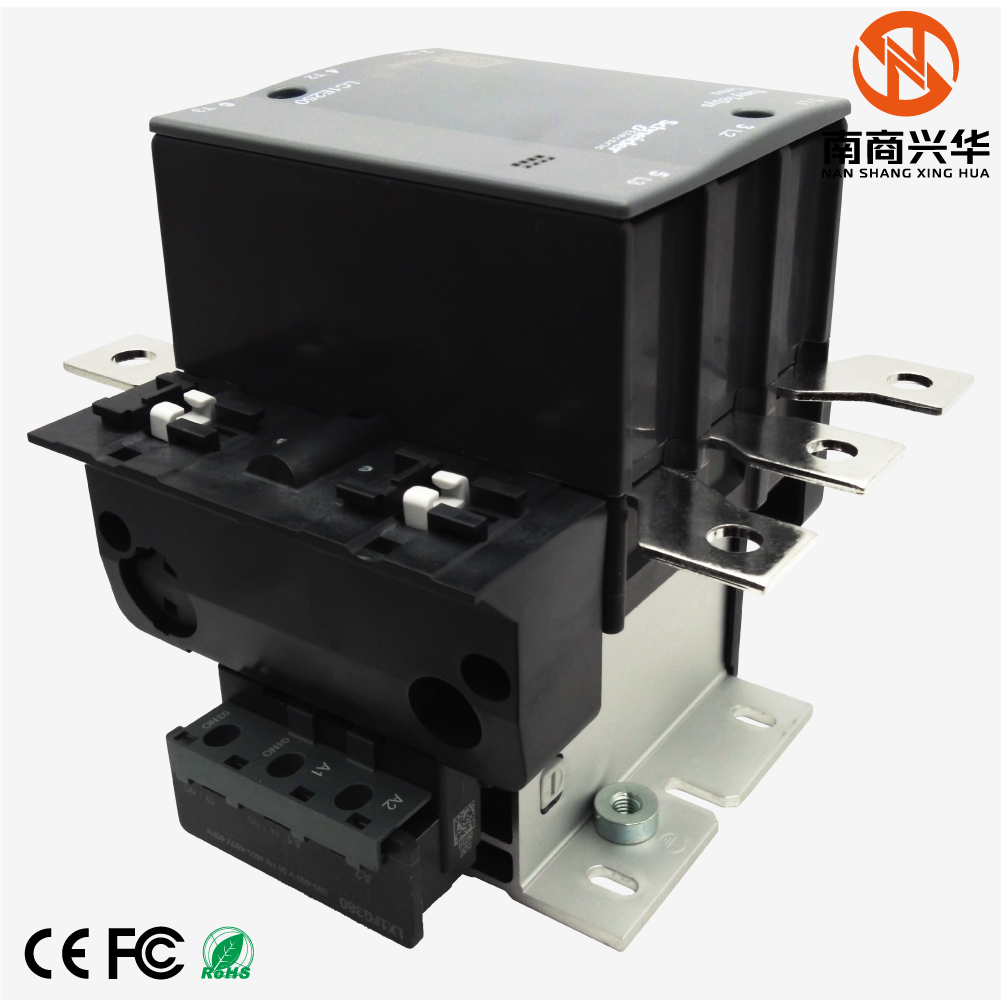 Schneider Electric's brand-new original LC1E250 TeSys E 250A 3P AC contactor - Image 3