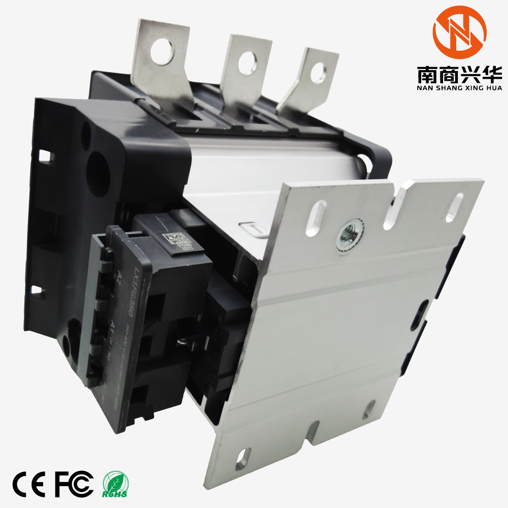 Schneider Electric's brand-new original LC1E250 TeSys E 250A 3P AC contactor - Image 5